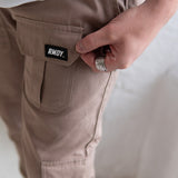 <transcy>Schwarze, taillierte V3 Cargohose</transcy>